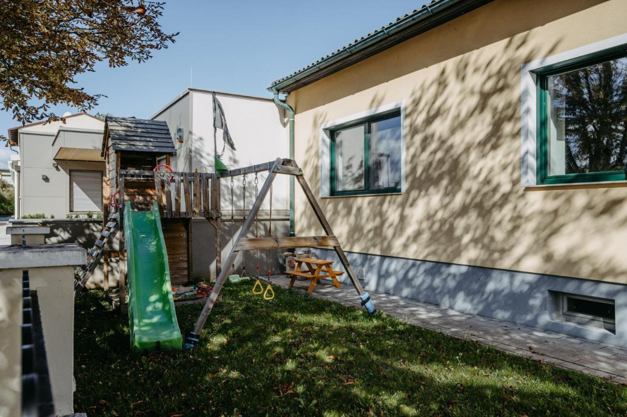 Mareli Neusiedler Stadthaus Neusiedl am See Extérieur photo